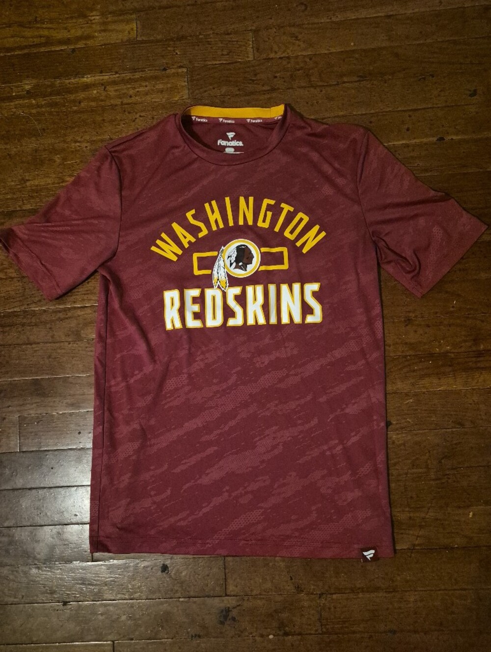 Washington Commanders Redskins Mens Sz Medium Fanatics Burgundy Short Sleeve Tee